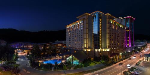 Harrah's Cherokee Casino and Hotel golf package